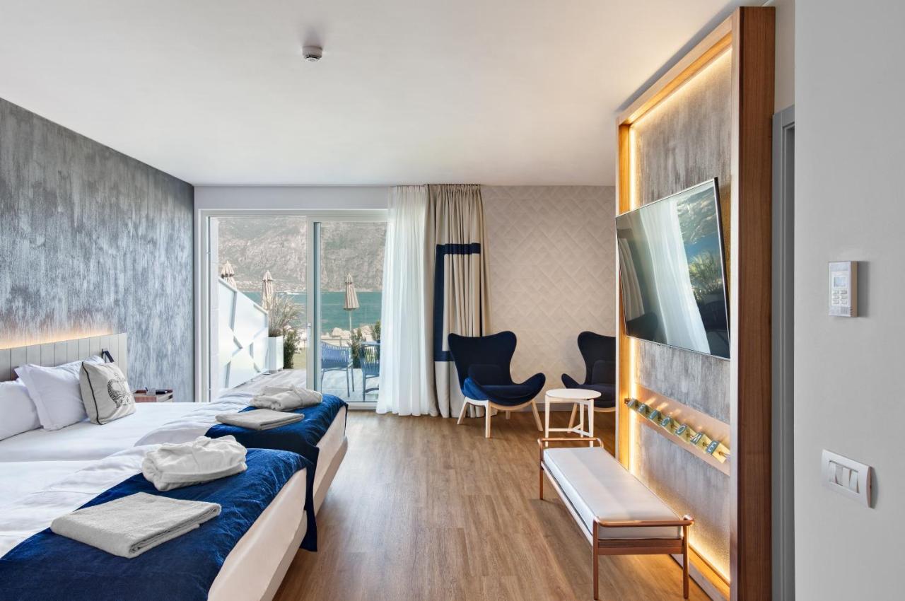 Hotel Castello Lake Front Malcesine Bagian luar foto