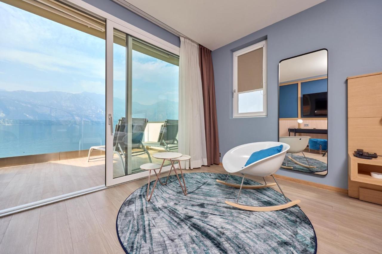 Hotel Castello Lake Front Malcesine Bagian luar foto