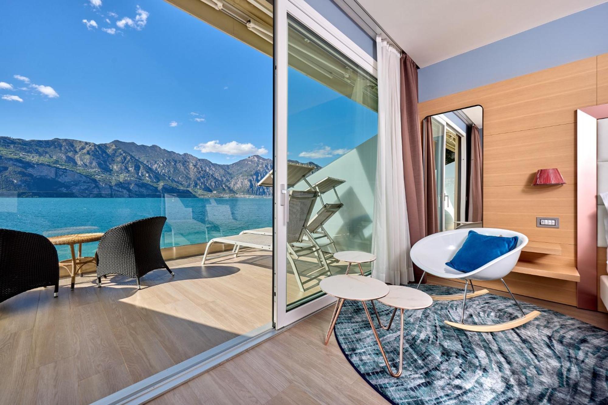 Hotel Castello Lake Front Malcesine Bagian luar foto