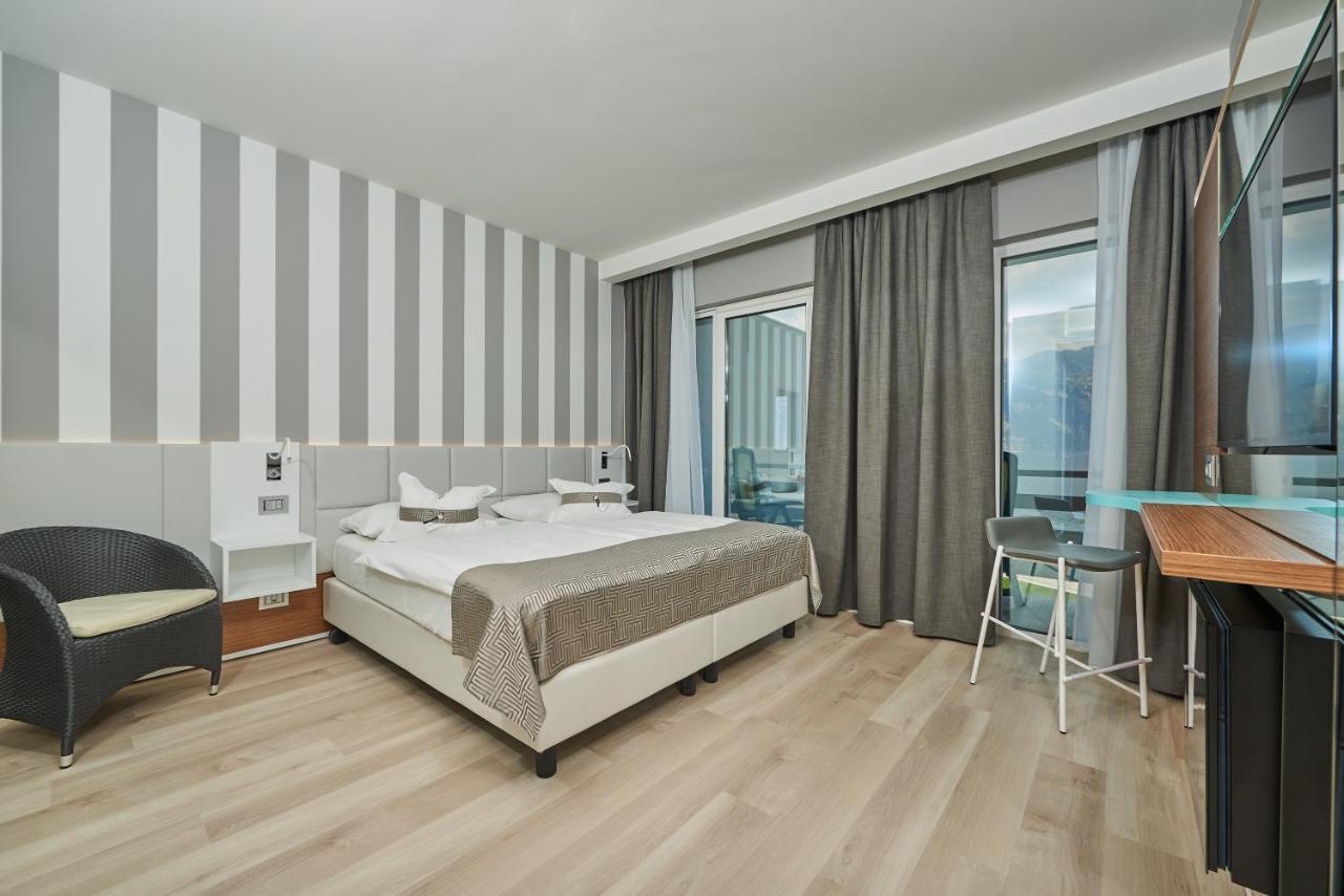 Hotel Castello Lake Front Malcesine Bagian luar foto
